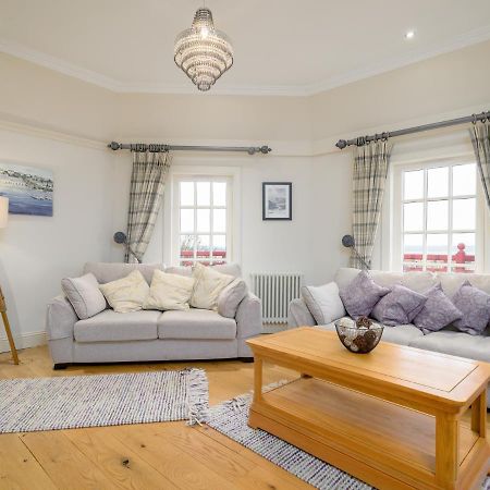Pass The Keys Historic Ramsay Garden Apt With Balcony Views Edinburgh Exterior photo